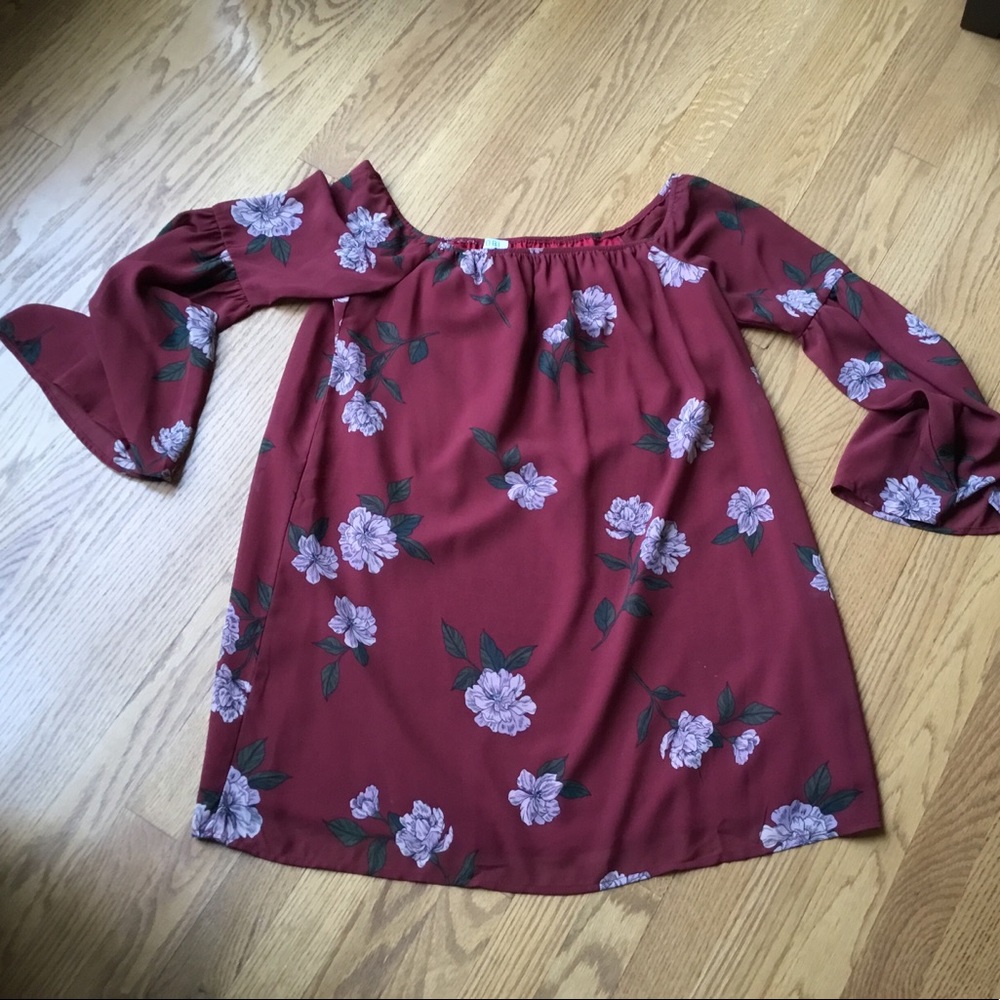 TOBI OFF SHOULDER DRESS - Picture 3 of 8